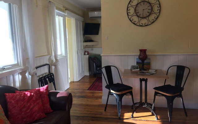 Brentwood Accommodation