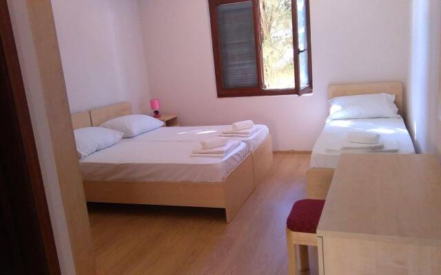 Tourist Resort Milna Vis