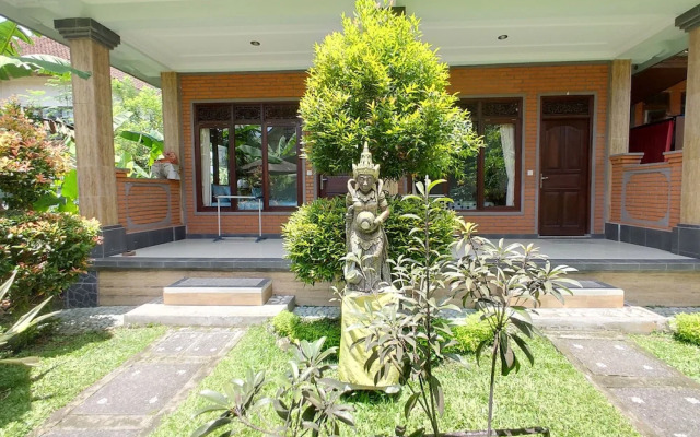 Rizky Guesthouse