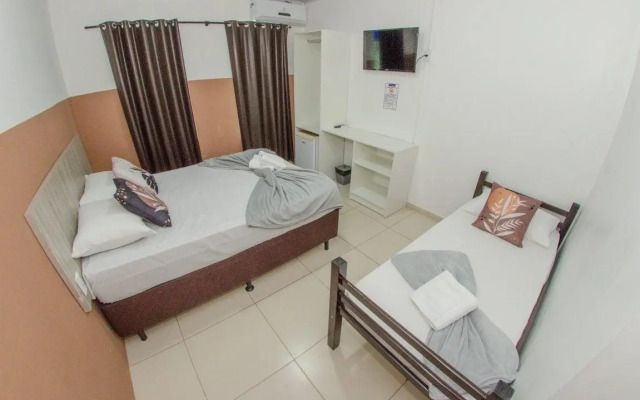 OYO Pousada 4 Estações