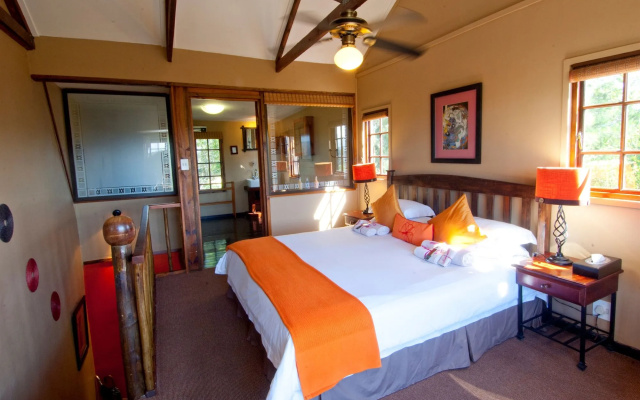 Hog Hollow Country Lodge