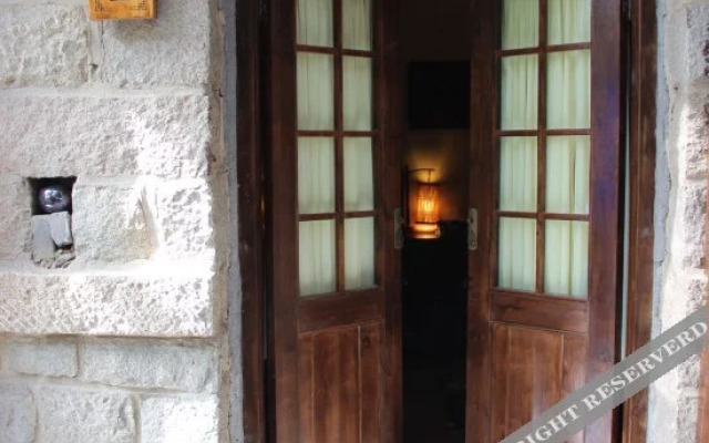 Floral Hotel · Taishan Heju Hotel