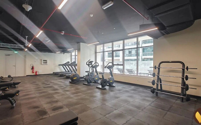 Elegant 2BR Canal View Near Dubai Mall