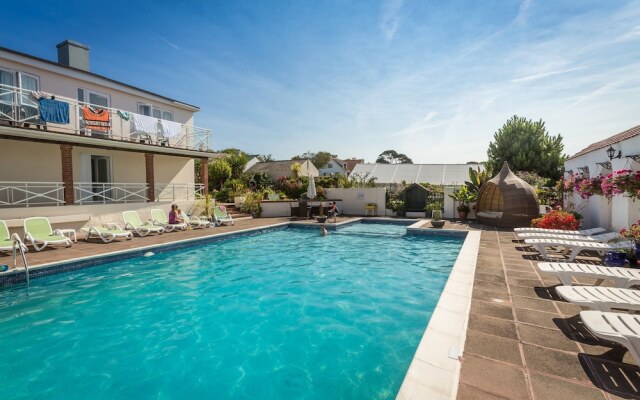 Beau Vallon Holiday Apartments