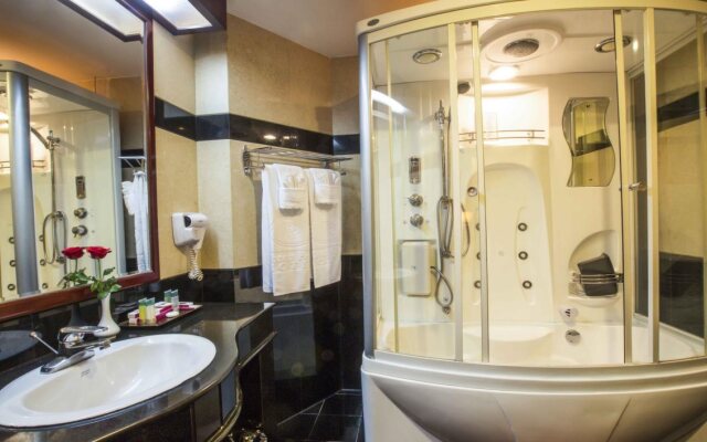 Phnom Penh Hotel