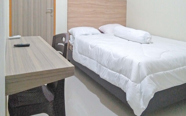 RedDoorz @ Karema Area Mamuju