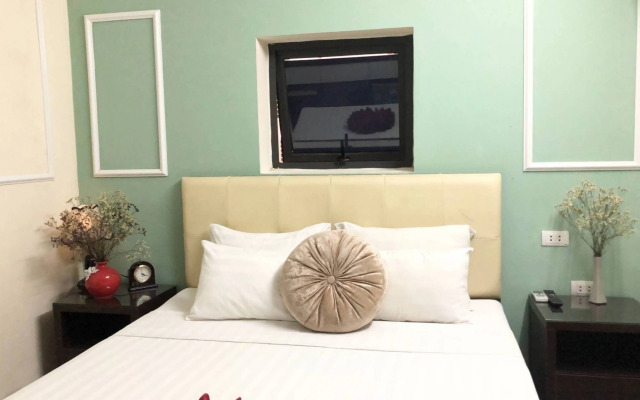 Hanoi Elpis Hotel