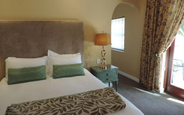 Milkwood Lodge - Hermanus