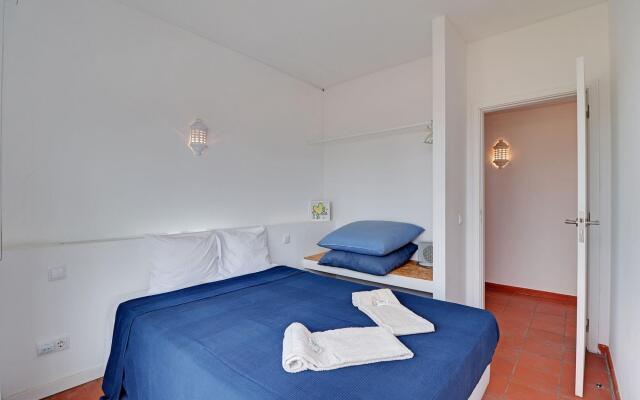 Albufeira Central 1 by Homing