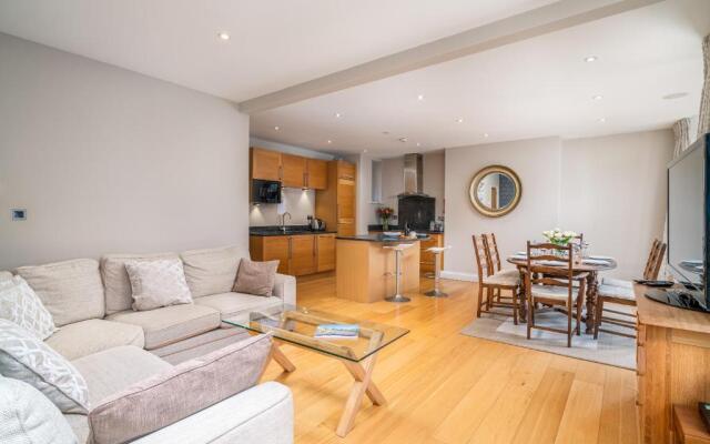 Castle Properties:Eton-The College