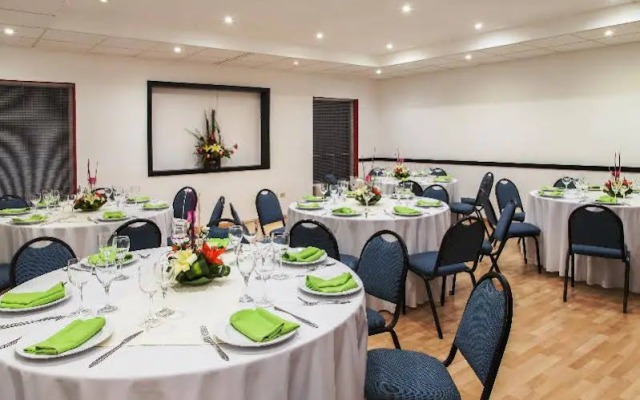 Hotel NH Lázaro Cárdenas