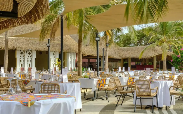 Royam Hotel