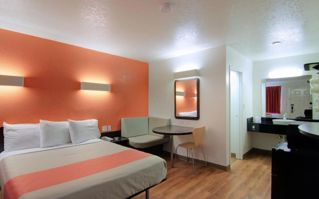 Motel 6 Old town Scottsdale/Fashion Square