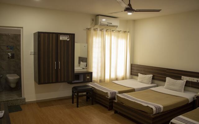 Hotel Nava Yug