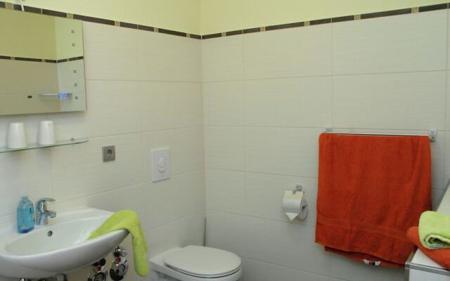 Spacious Apartment in Pepelow near Sea