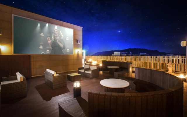 Utop Ubless Hotel Jeju Hamdeok