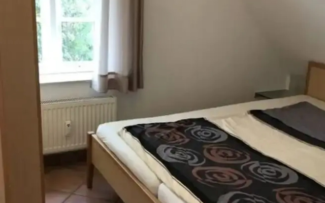 Bi de Kark Modern Retreat