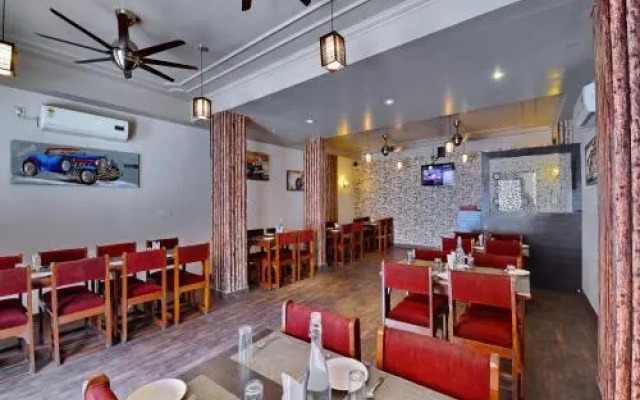 Hotel Rajlaxmi Palace