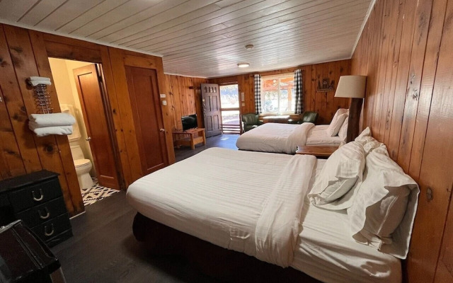 The Spruce Lodge