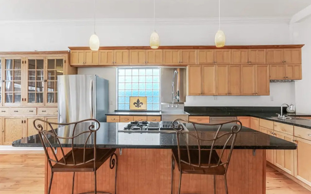 Spacious Condo in the Center of NOLA