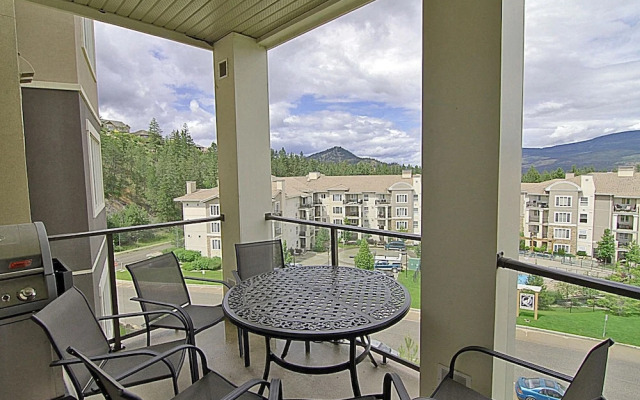 Pinnacle Pointe by KVR