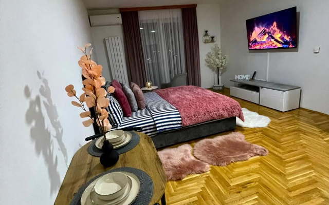 Farola Apartment