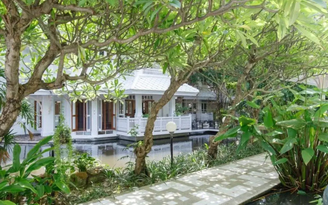 Royal Riverside The Majestic Suite