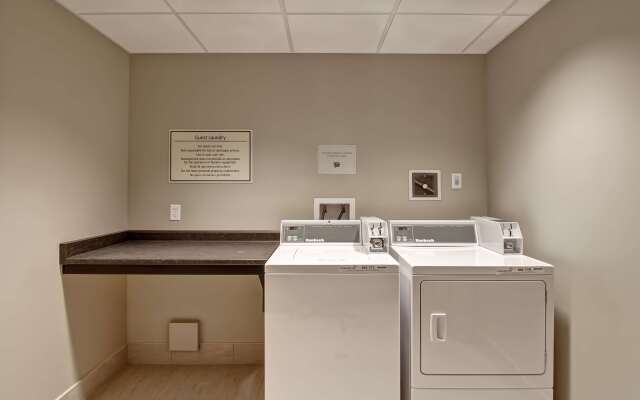 Best Western London Airport Inn & Suites