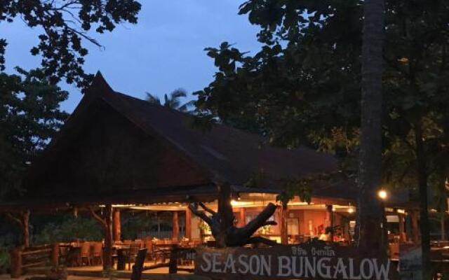 Season Bungalow