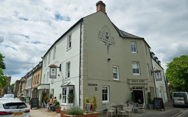 Kings Arms Hotel