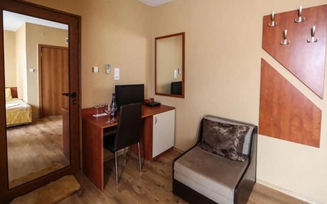Sharkov Family Hotel