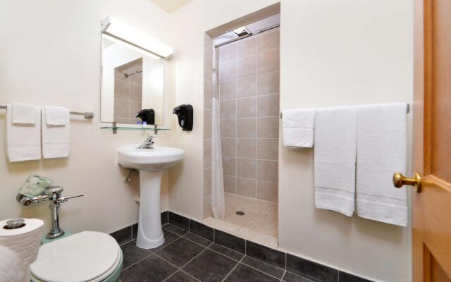 Americas Best Value Inn - Mayflower