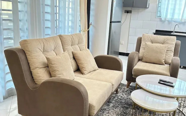 LivLuxe Apartments 3