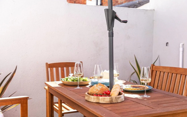 The Terrace - Light Bright Characterful Near Beaches