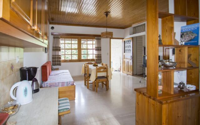 Traditional Home Near The Beach