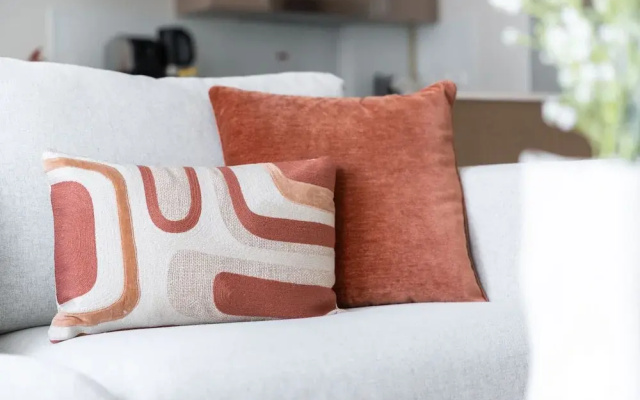 Contemporary 2BR in Azizi Greenfield - Meydan