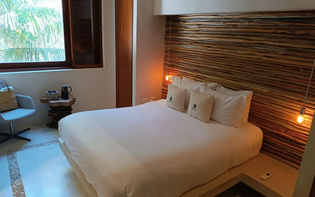 Casa Punta Coco & Beach Club