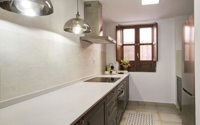 Alhambra Penthouse 2 Private Terraces Parking Free