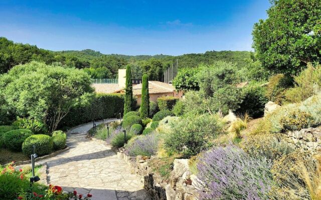 Domaine Ribiera, Hotel 5 Etoiles, SPA & Golf - Forcalquier