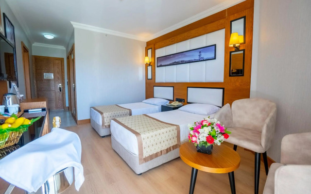 Kandelor Hotel