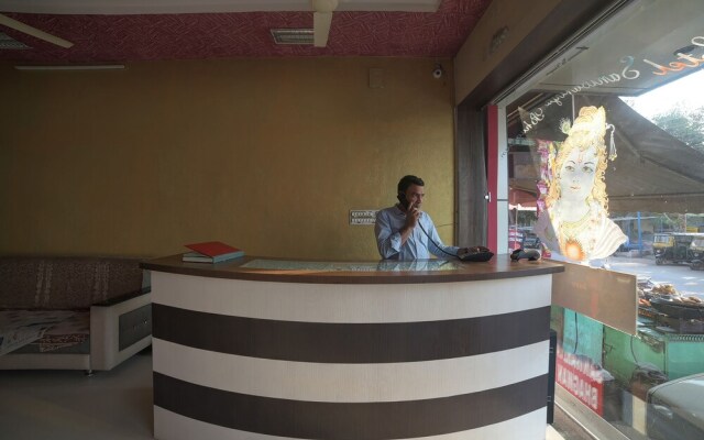 Oyo 30243 Hotel Sanwariya Bhagwan