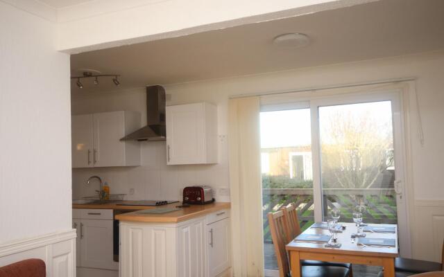 34H Medmerry Park 2 Bedroom Chalet Family Friendly