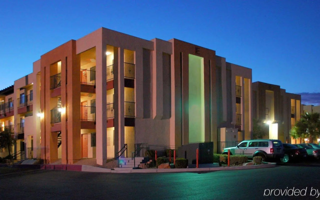 Nellis Suites at Main Gate