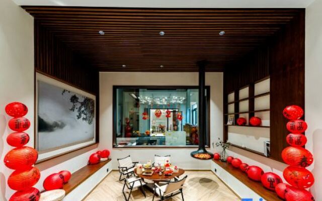 Floral Lux Hotel·Huangshan Jixian Manyue Shanju Hotel (Hongcun Branch)