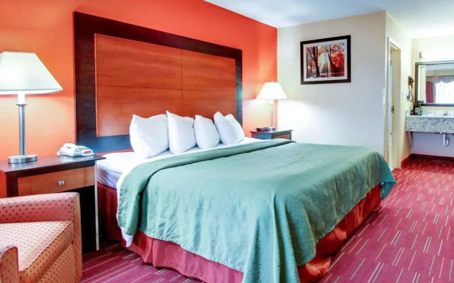 Richland Cardinal Inn Jackson