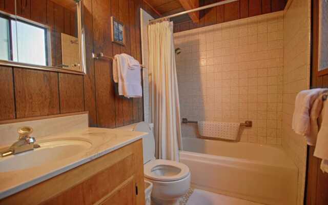 Classic Tahoe Bunkhouse Style Cabin #193