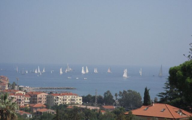 Attic With Beautiful Sea View