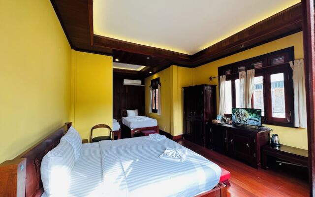Villa Phonethip Mekong Riverside