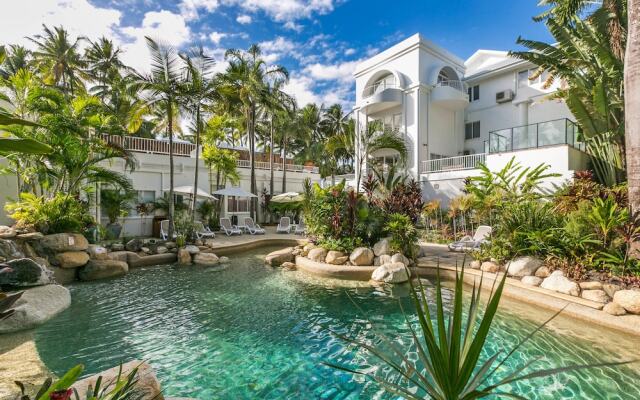 Absolute Beachfront at Alamanda 62