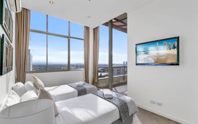 Surfers Paradise Penthouse